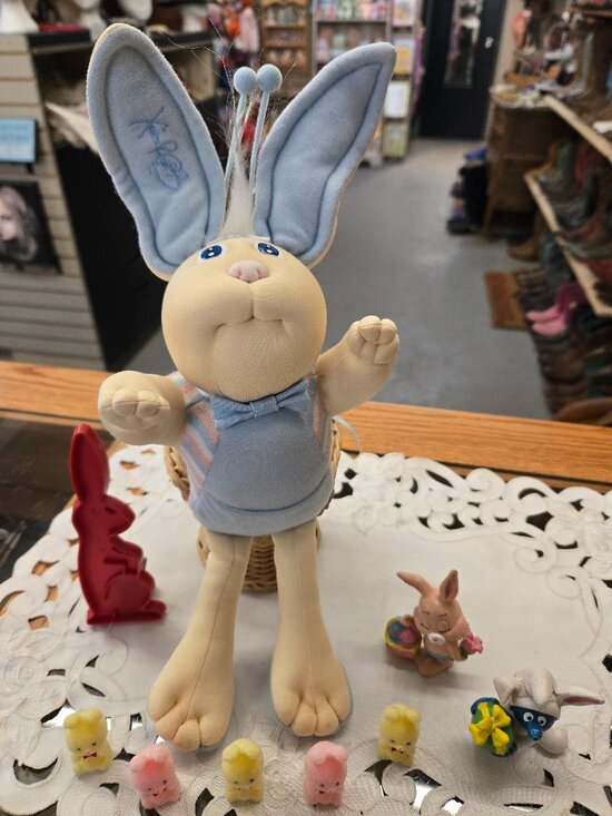 🩵RARE find collector or Easter Sweet 1980's Cabbage Patch Kids Bunny Bee 🩵 - Picture 2 of 4